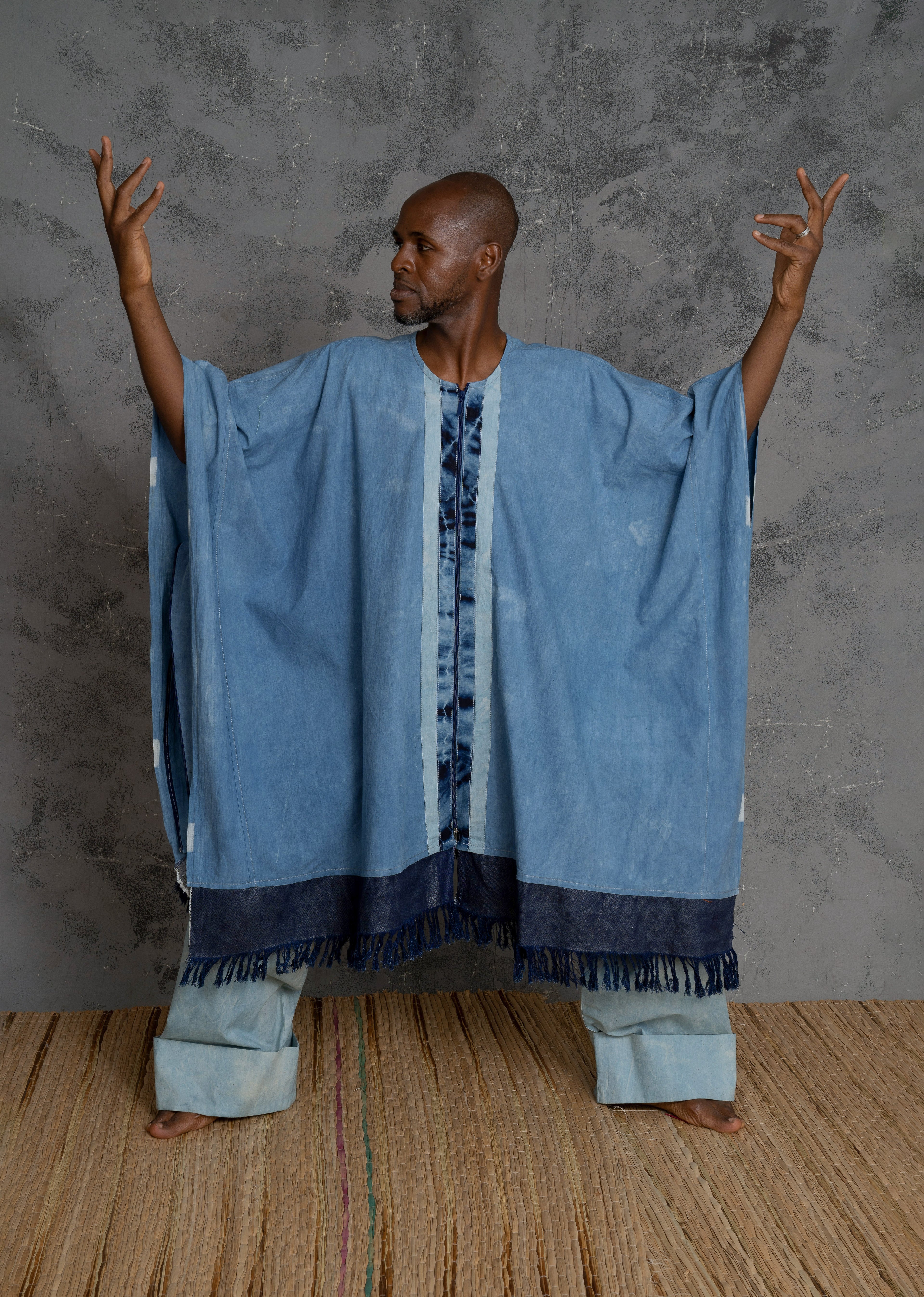 MAYA > Njeri Short Cape Top